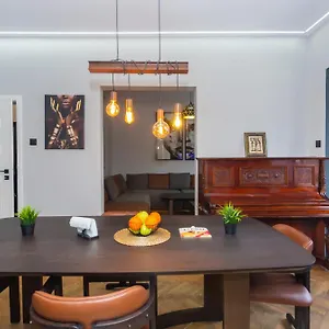 Boutique Paradise Apartment