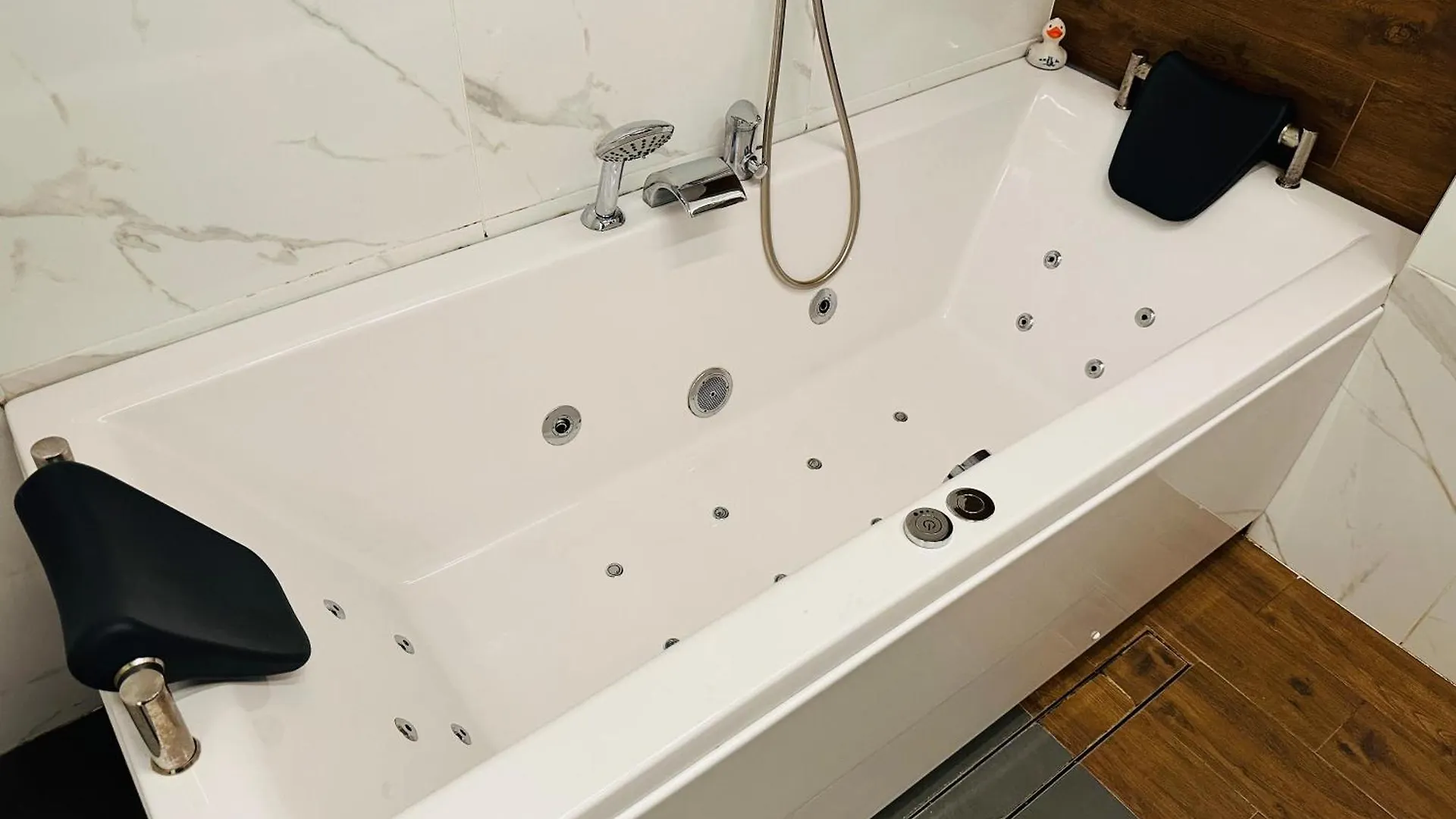 Luxury Oasis In Absolute Center Of Sofia公寓 公寓